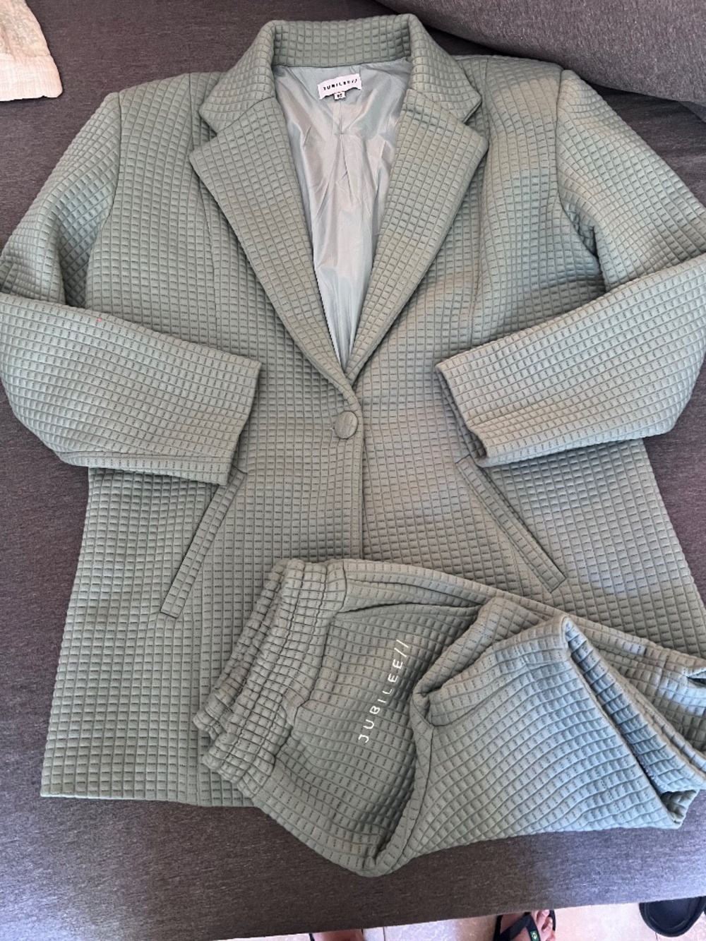 Jubilee mint quilted blazer & long shorts set